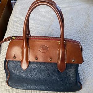 Dooney and Bourke hand bag